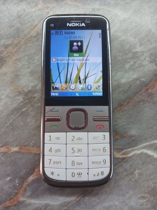 Nokia с5 .почти като нов