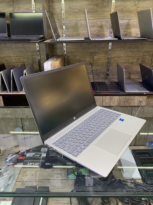 HP Laptop g10 15.6