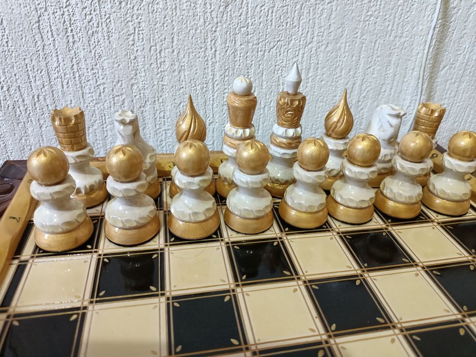 Продам шахматы ларец