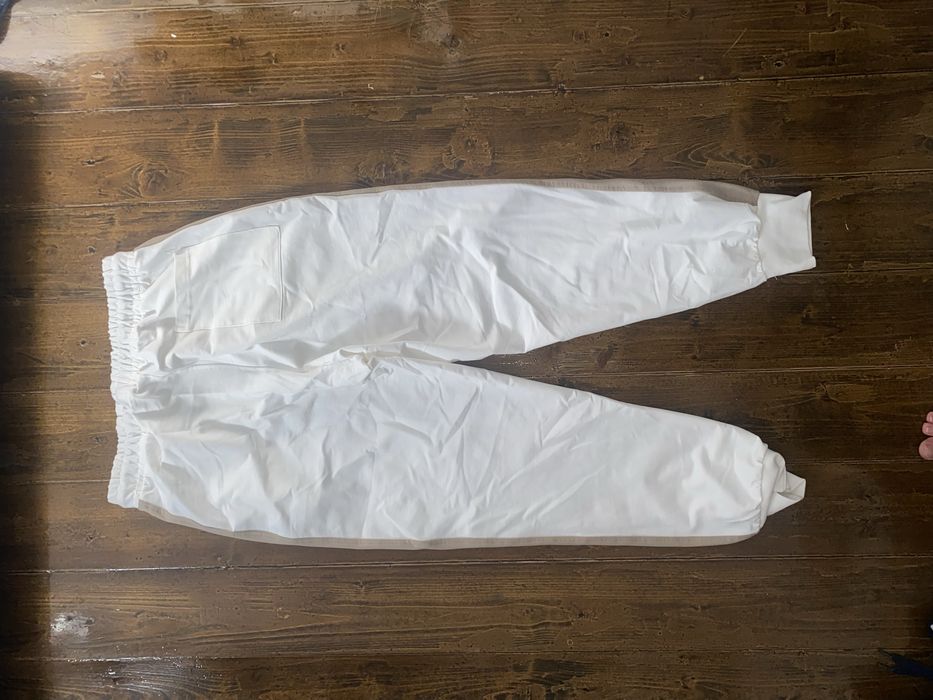 Pantaloni Made By Society albi marimea M