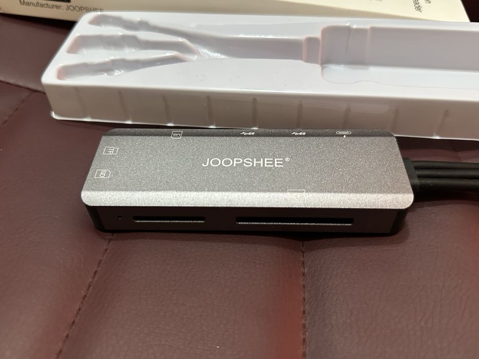 НОВ 8 в 1 мултифункционален четец на карти и трансфер на данни