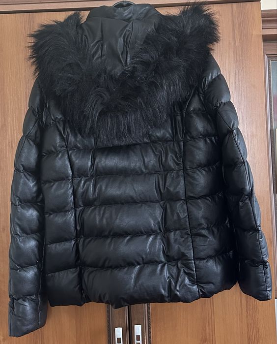 Дамско кожено яке