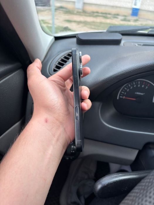 Iphone 16 pro в отличном состояние