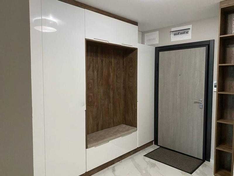 Дава се под наем Двустаен апартамент в Бургас, Славейков - 80 кв.м за 561 € - Снимка #5