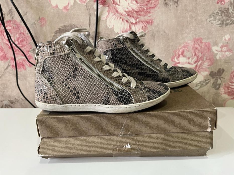 Кожаные кеды