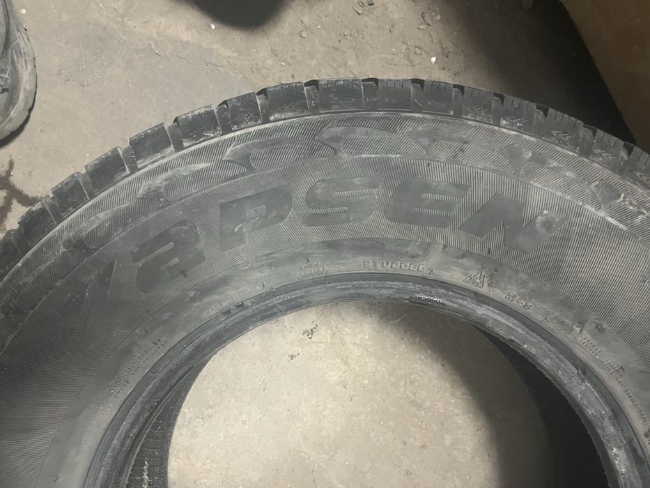 Продам зимние шины 4 штуки Kapsen