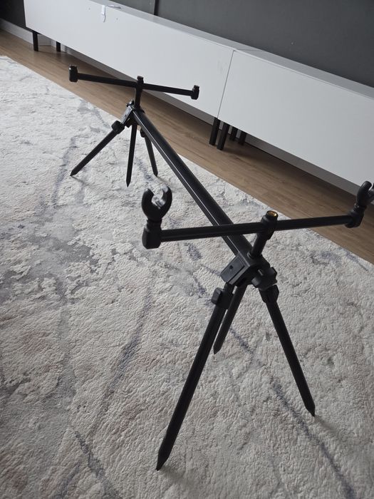 Rod pod 3 posturi, Caperlan 100