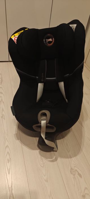 Scaun cybex sirona s2 i-size isofix 0-18 kg negru.