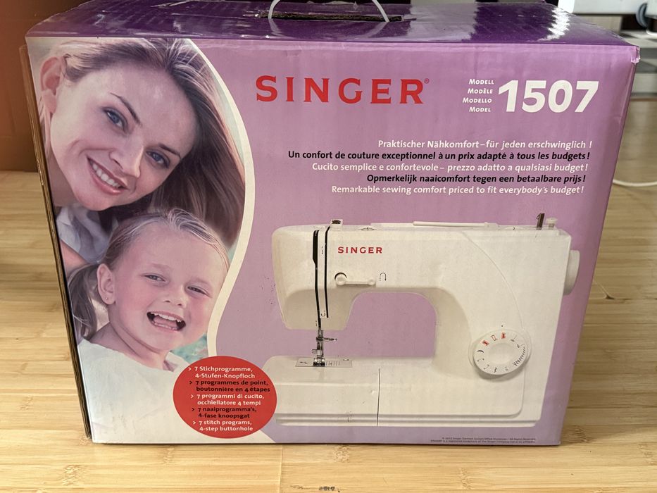 Masina de cusut Singer