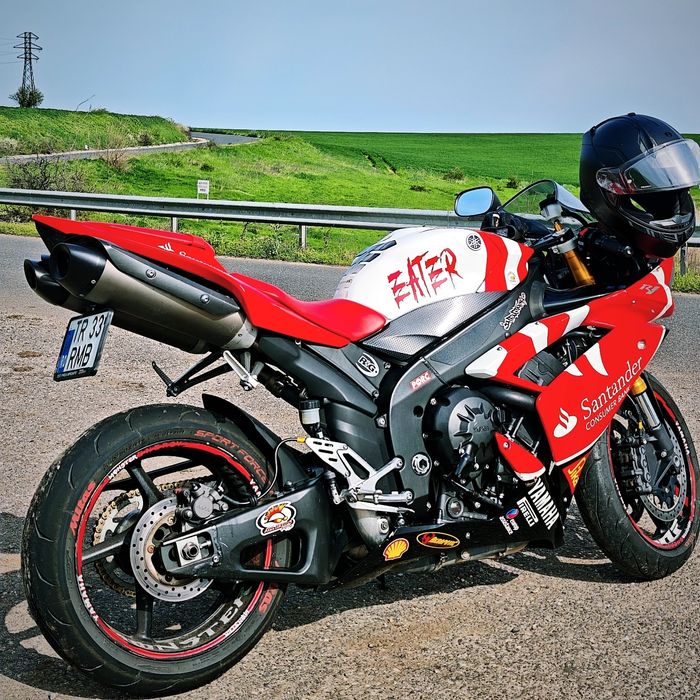 Yamaha R1 Santander
