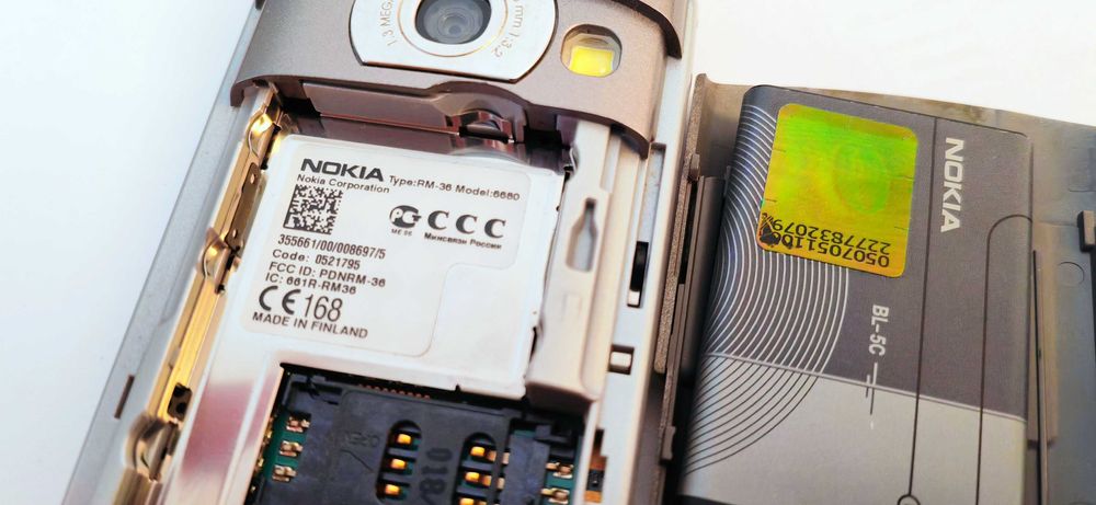 Nokia 6680 много запазен 25 минути разговори 100% ориг Made in Finland