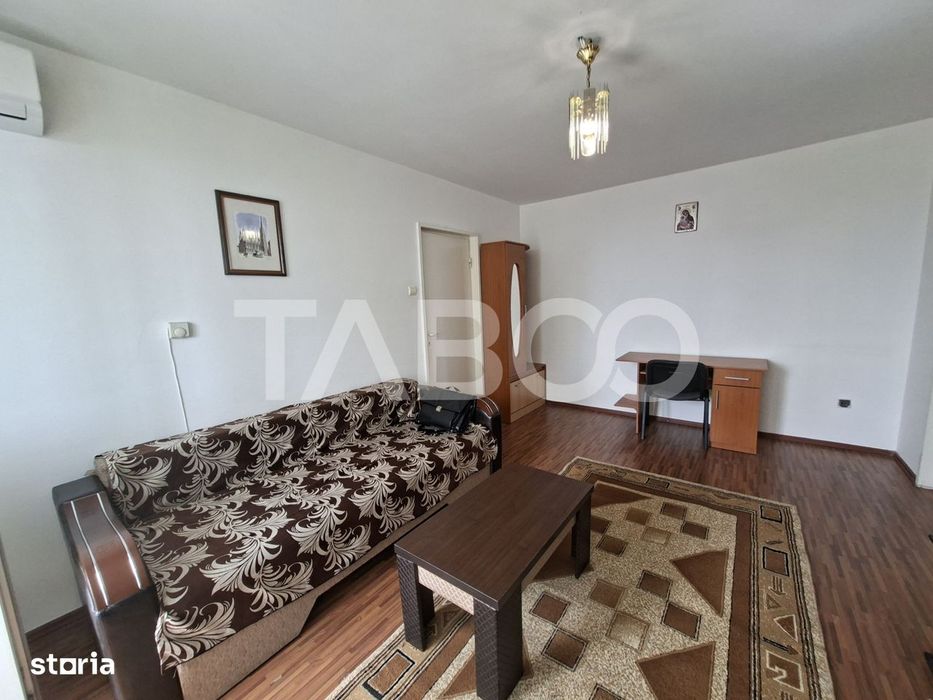 Apartament cu 2 camere si balcon de inchiriat in zona Mihai Viteazul