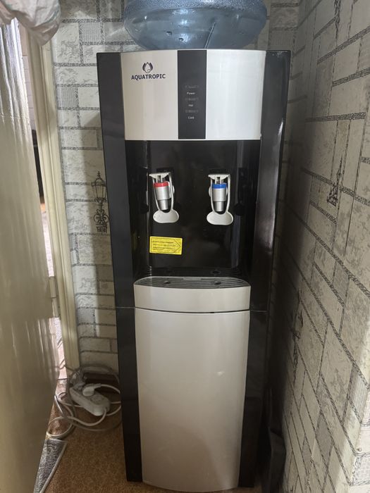 Диспансер для воды