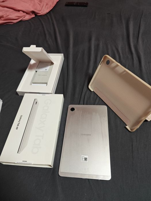 Tableta Samsung Tab A9 cu SIM