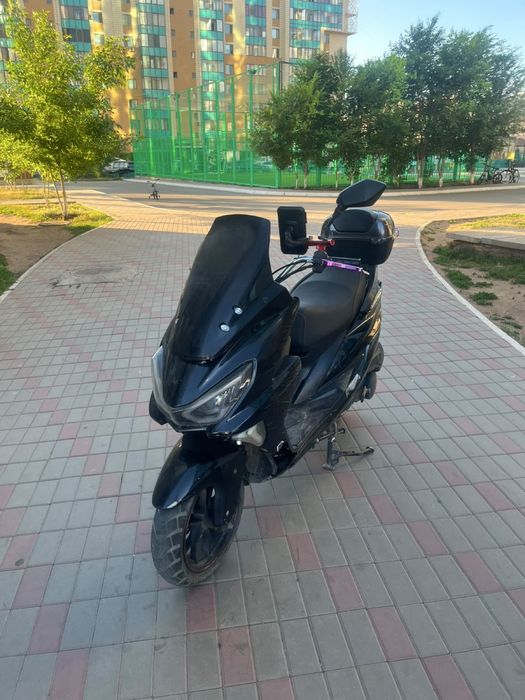 Мопед макси в продам