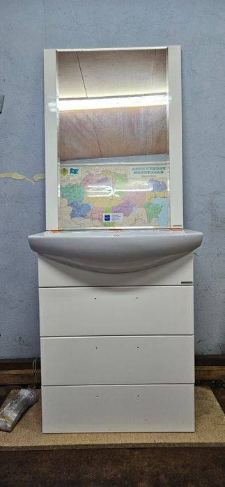 Продам  , раковина, шкаф, зеркало
