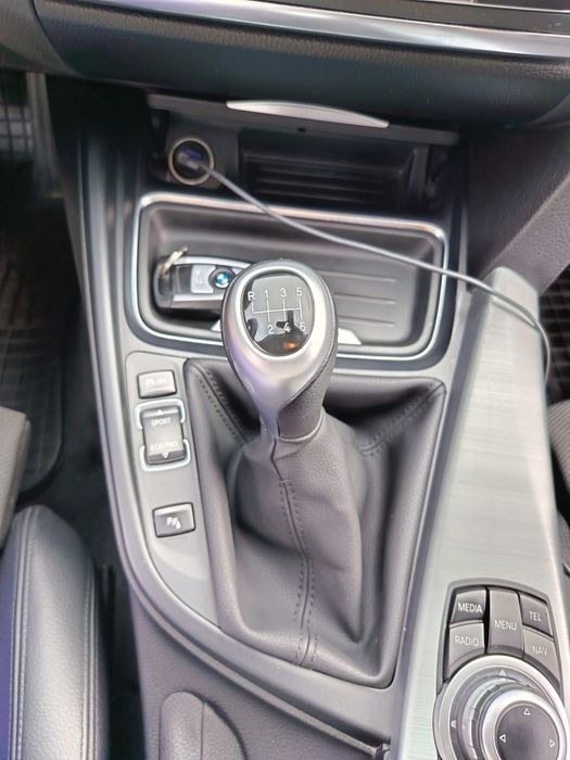 Vand BMW F31 318D 2015  impecabila