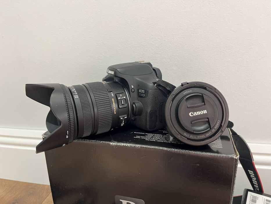 Canon EOS 750D + 50mm 1.8f + sigma 17-70mm 2.8f