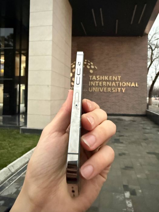 Iphone 13pro 94%yomkst usta kormagan 2ta simkartalik