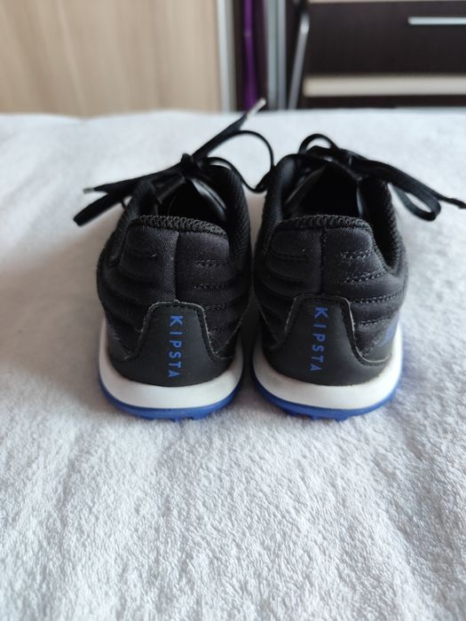 Бутонки за момче