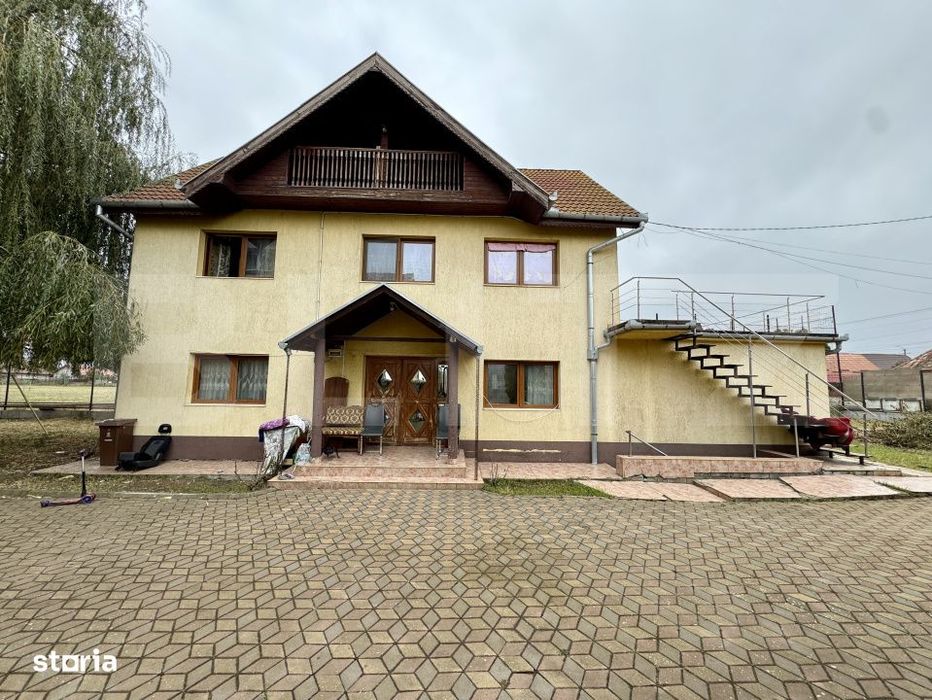 Casa individuala de vanzare, 170 mp, teren 800 mp, zona Mureseni