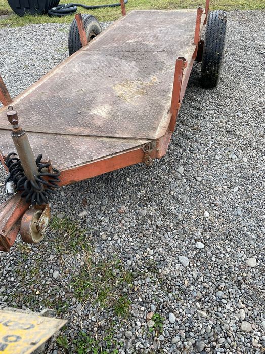 Remorcă dupa tractor