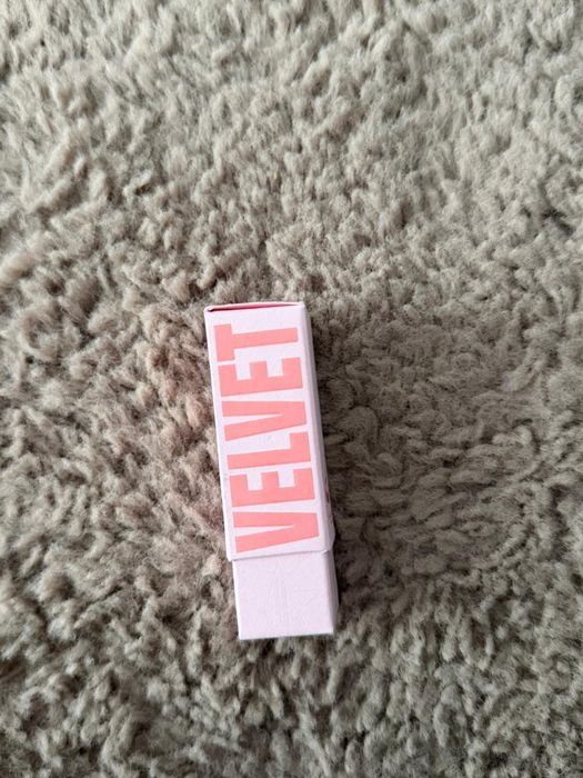 jeffree star cosmetics velvet trap ruj culoare man down