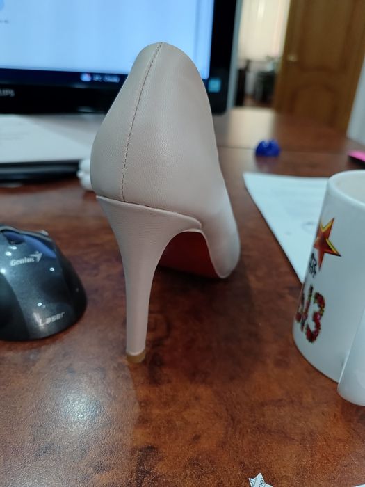 Красивые туфли 37р . Перламутр