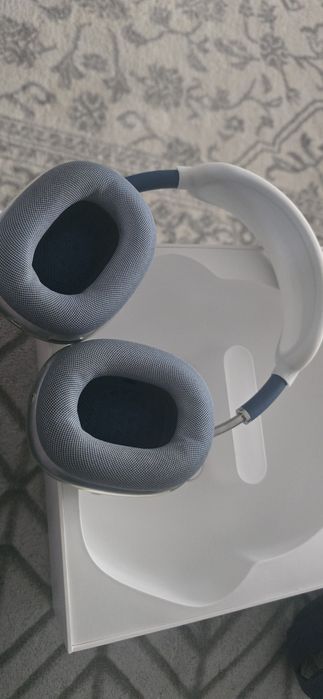 Air pods max в идеальном состоянии.