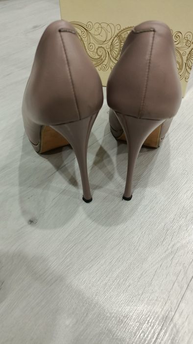 Женские туфли 38