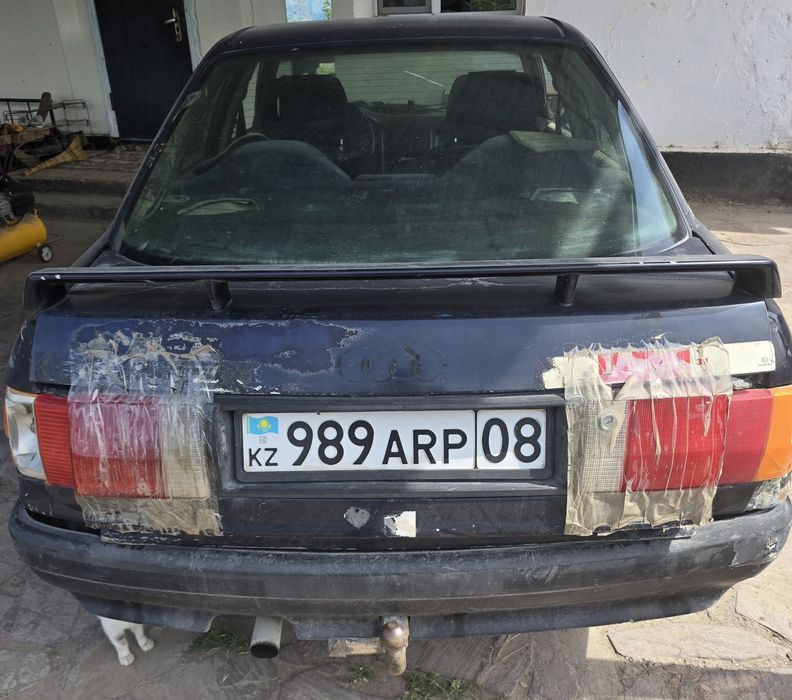 Продам машину Audi 80