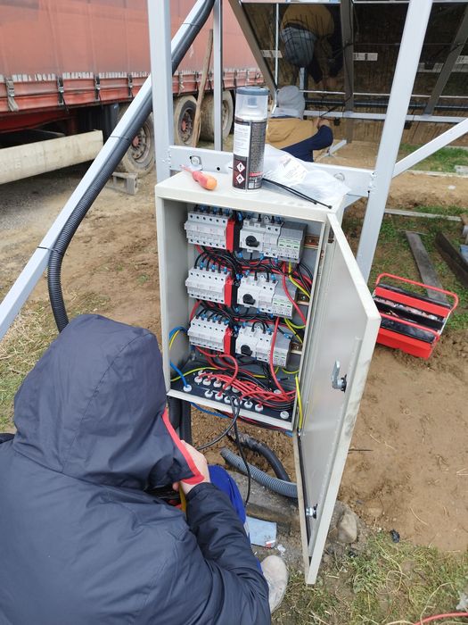 Electrician autorizat