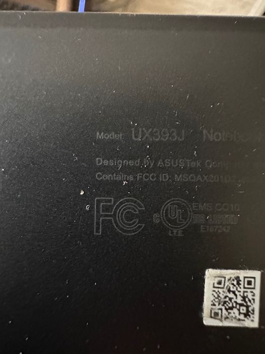Asus Zenbook UX393J touchscreen