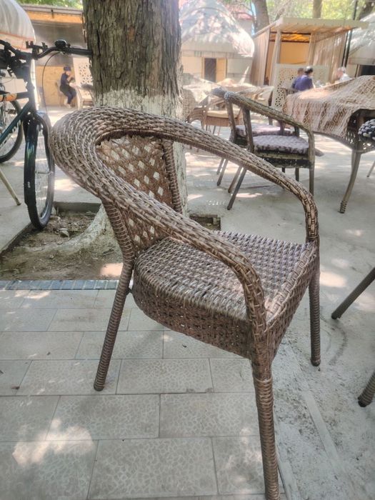 Rotan stullar sotiladi 250mindan donasi