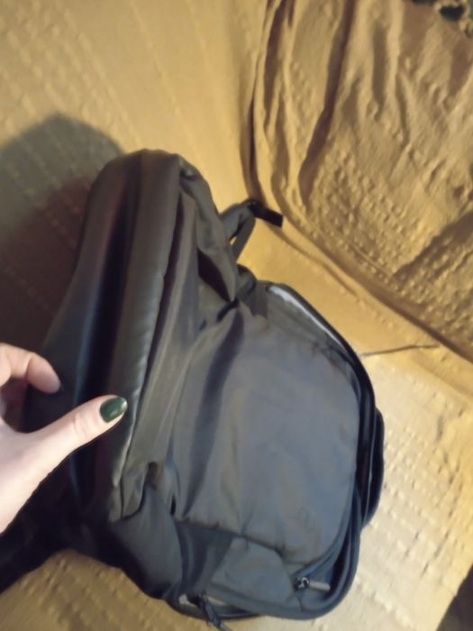 Nou Rucsac laptop