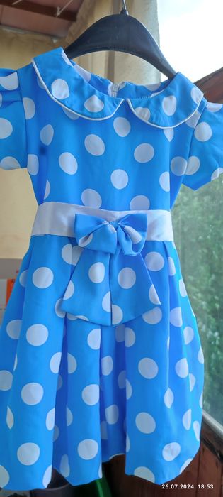 Продам детские платья