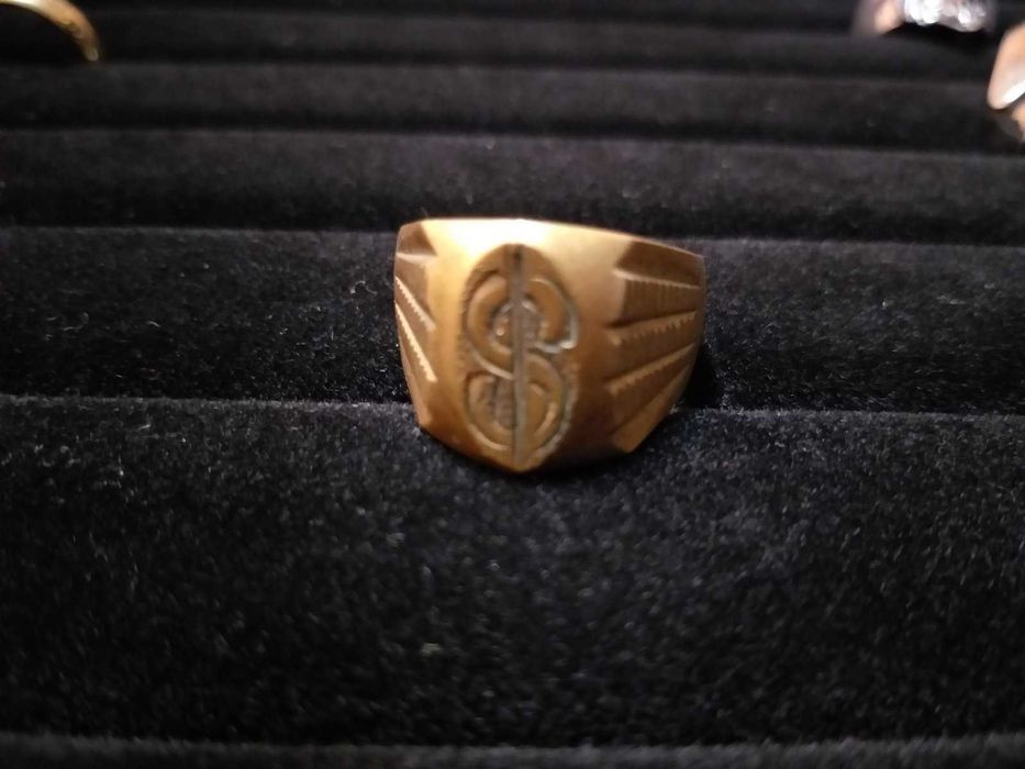 Позлатен пръстен с долар 18K 750