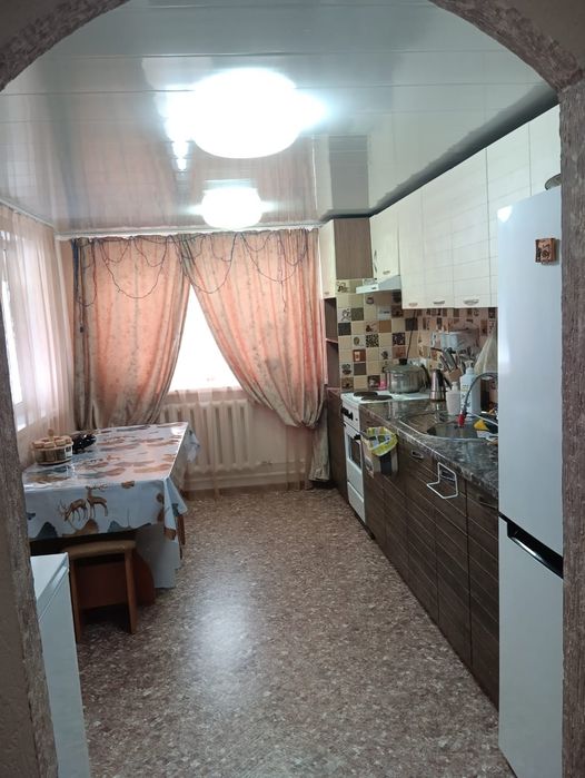 Продам 4-х комнатный дом,Топар