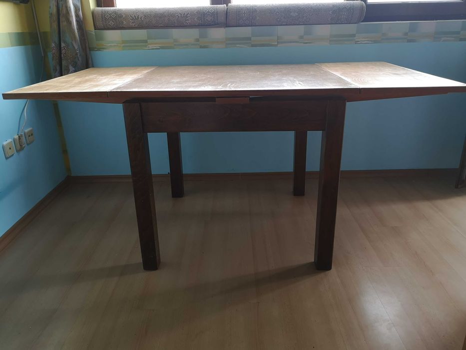 Маса Голяма Стабилна Соц Стил от едно време