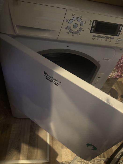 Сушильная машина Ariston