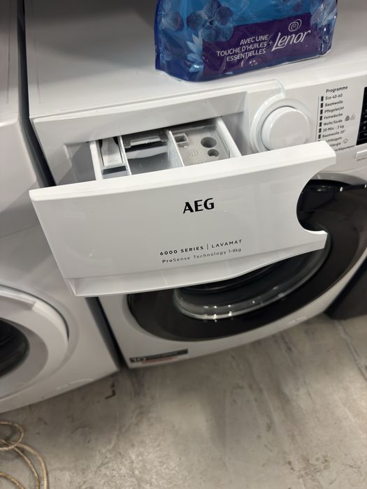 Mașină de spălat rufe AEG L6AMZ48FL