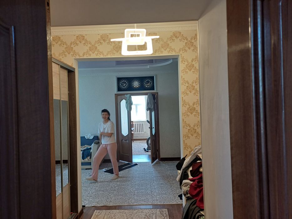 Продам дом ( двух этажный]