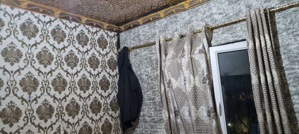 Продам 4 комнатную квартиру срочно