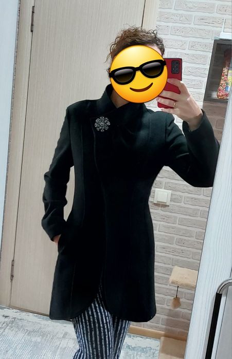 Продам демисезонное пальто