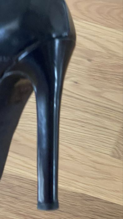 Ботинки Pollini новые