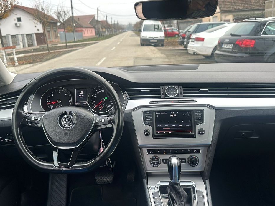 Passat B8 2015 • 190CP • DSG • Masaj în scaune • Faruri Matrix • Webas