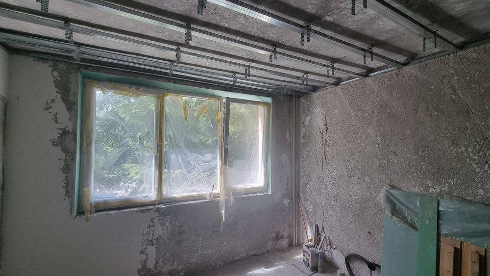 Proprietar vand Apartament 4 camere etaj 1 cu boxă  și parcare sector 4 Brâncoveanu Giurgiului  Drumul Găzarului strada Aleea Dolina