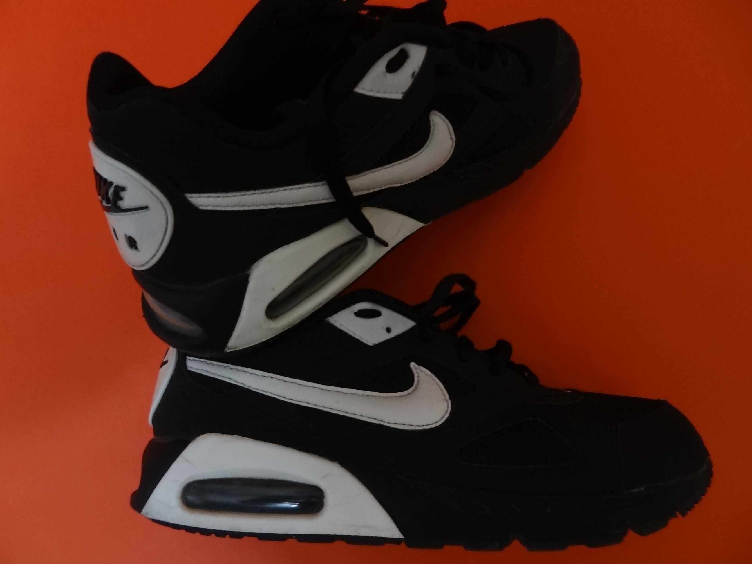 Nike IVO,размер 43,оригинални мъжки кецове/маратонки. к.к. Слънчев бряг ...