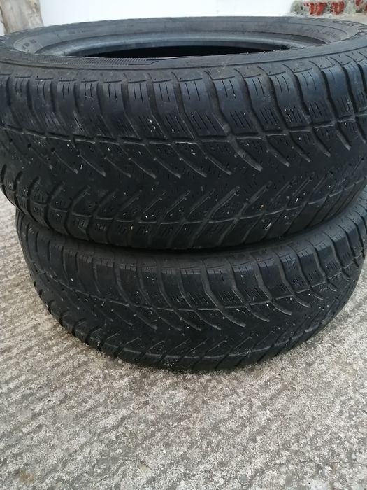 Vând 4 jante  BMW 16R plus două anvelope 205/55/16 și doua215/60/16