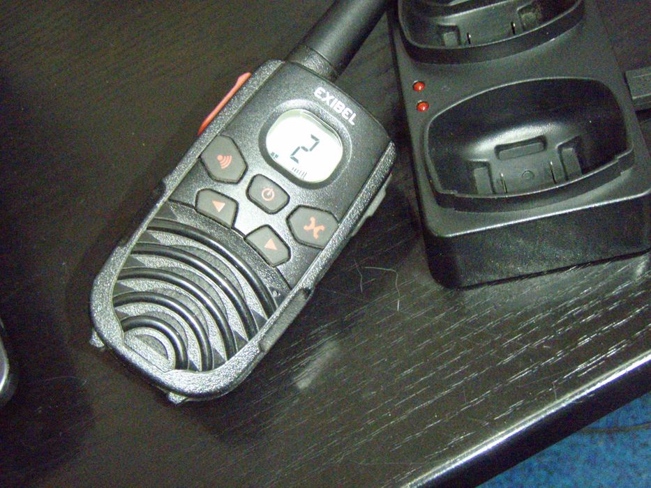 Statie radio portabila Exibel FX-250 446Mhz PMR + dock incarcare